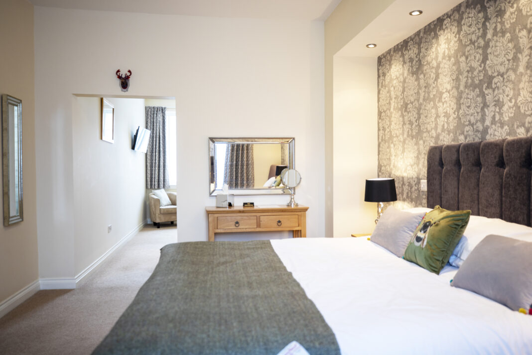 Room4b