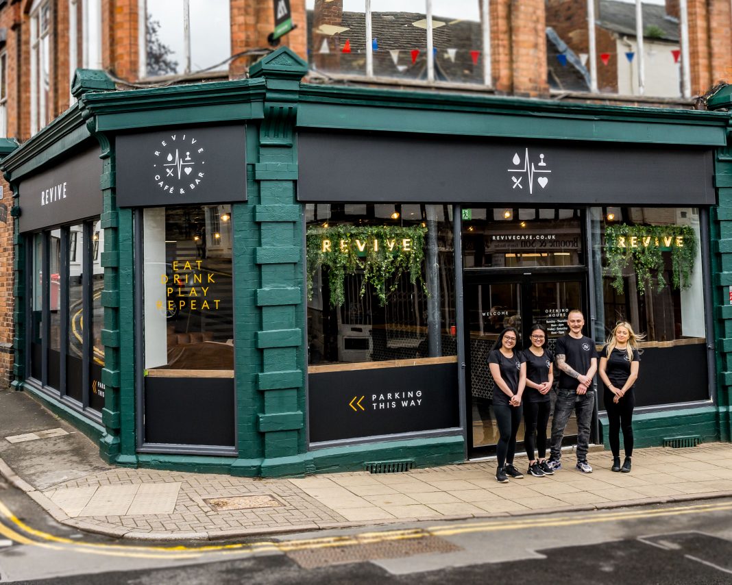 Lee and some of his team. Photo by Loz Moore Photography. Revive Cafe, Warwick, executive chef, new menu, Cats Bernal