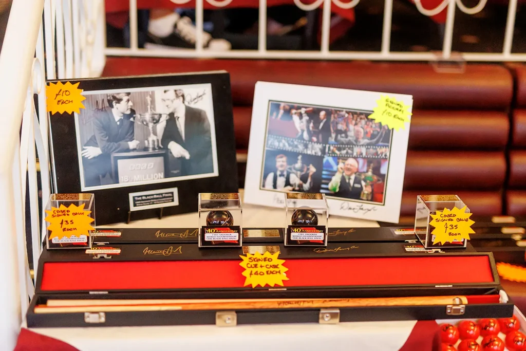 Molly Ollys, snooker, Warwick Spice, Dennis Taylor