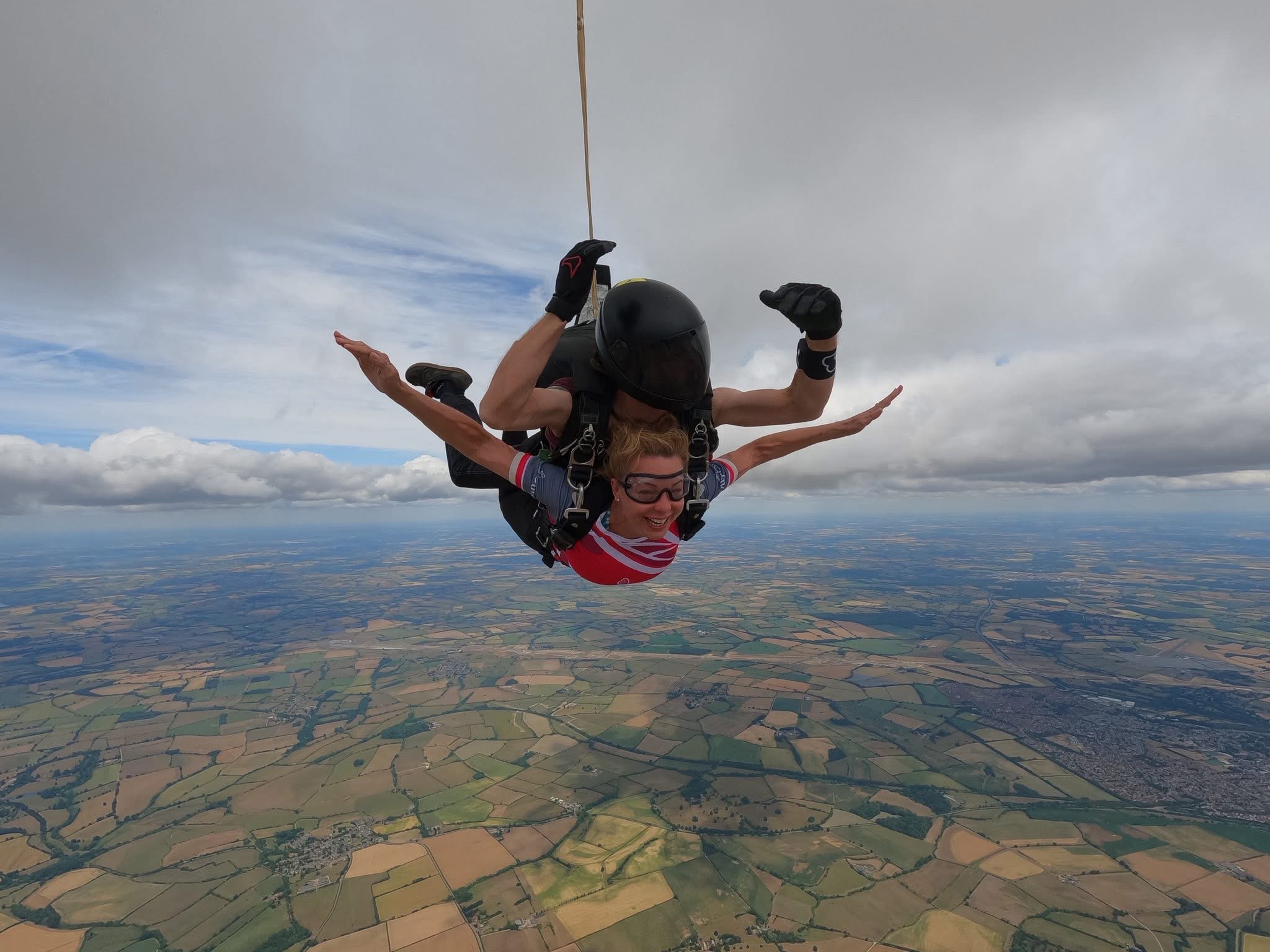 Molly Ollys, parachute