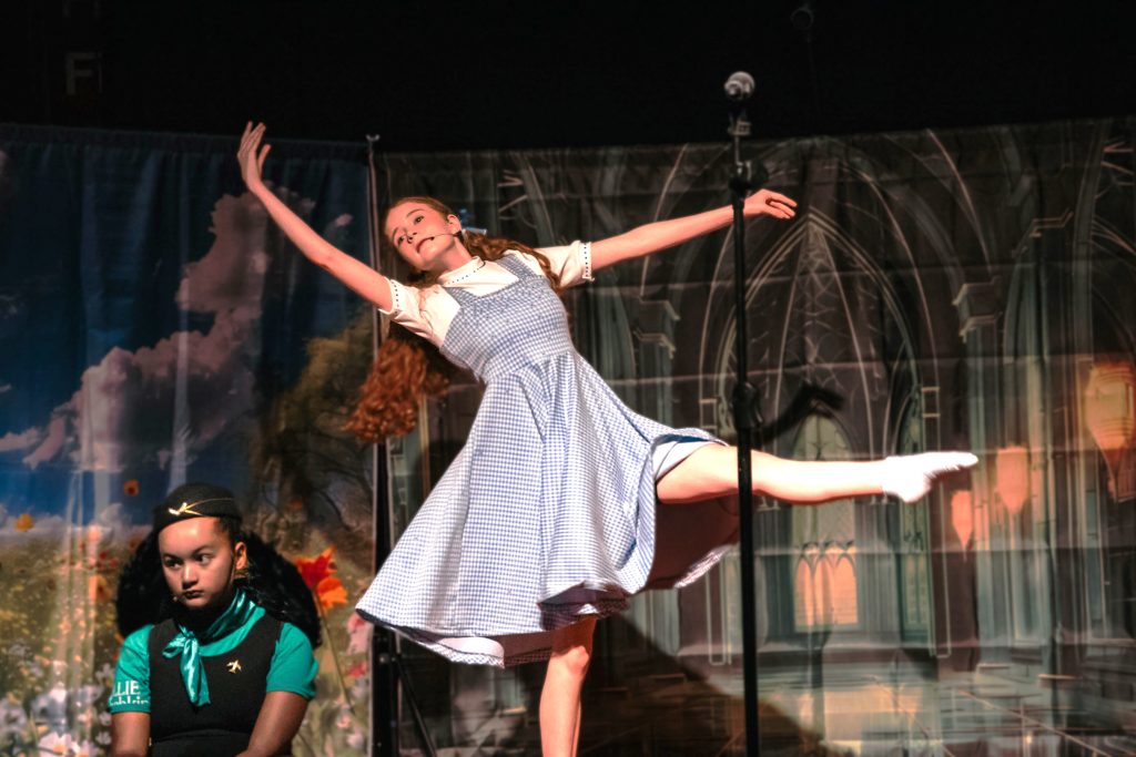 Born2Sing, Gemma Mills, Over The Rainbow