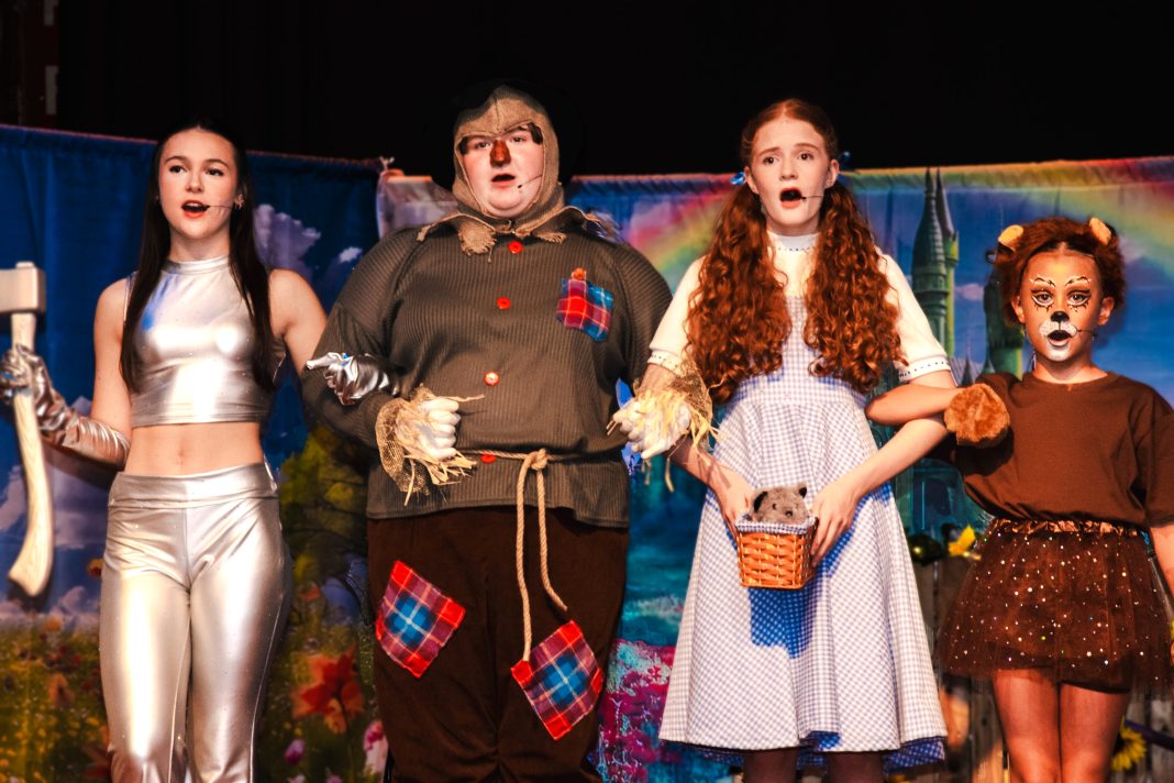 Left to right Kayla Davison, Kelsey Morris, Iona McMurchie and Liliana Skarzynska Over The Rainbow, Born2Sing, Gemma Mills