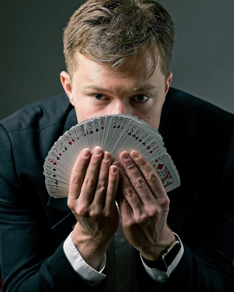 Angus Baskerville Magic, magician, Cotswolds Awards, wedding